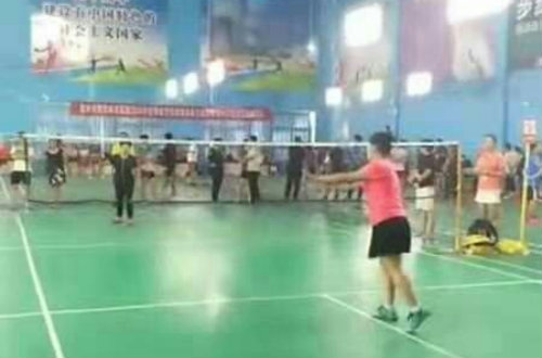 宿州应用技术学校女教师将代表宿州参加安徽省羽毛球比赛