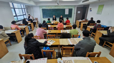 海洲街道老年书法公益培训班顺利开班